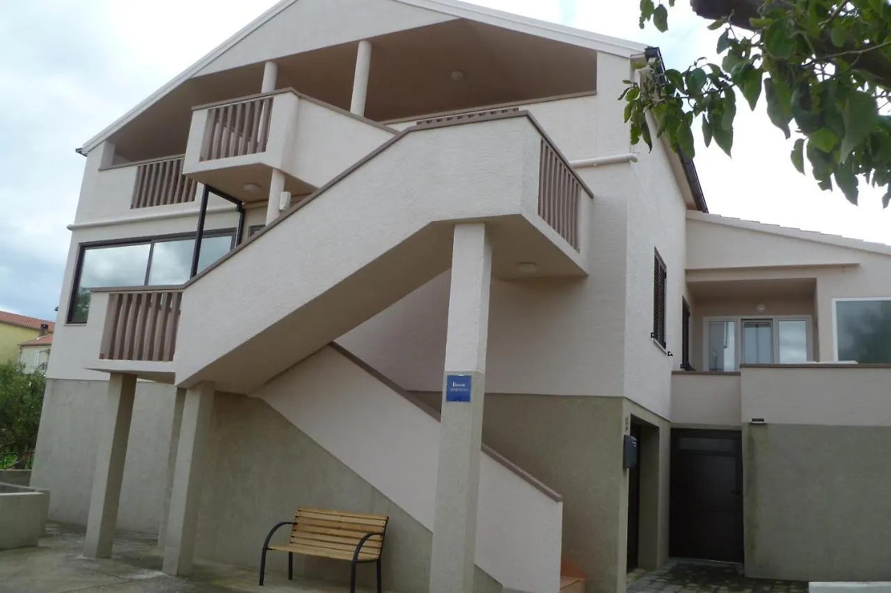 Apartments With A Parking Space Sali, Dugi Otok - 8154