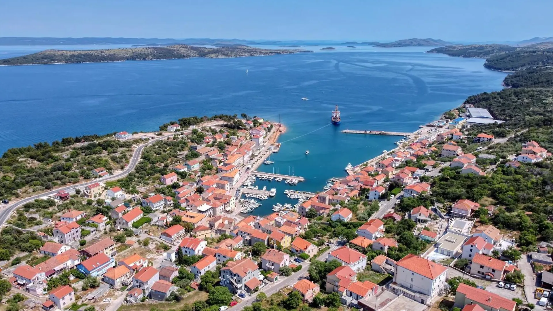 Apartments With A Parking Space Sali, Dugi Otok - 8154 0*, Sali Croatia
